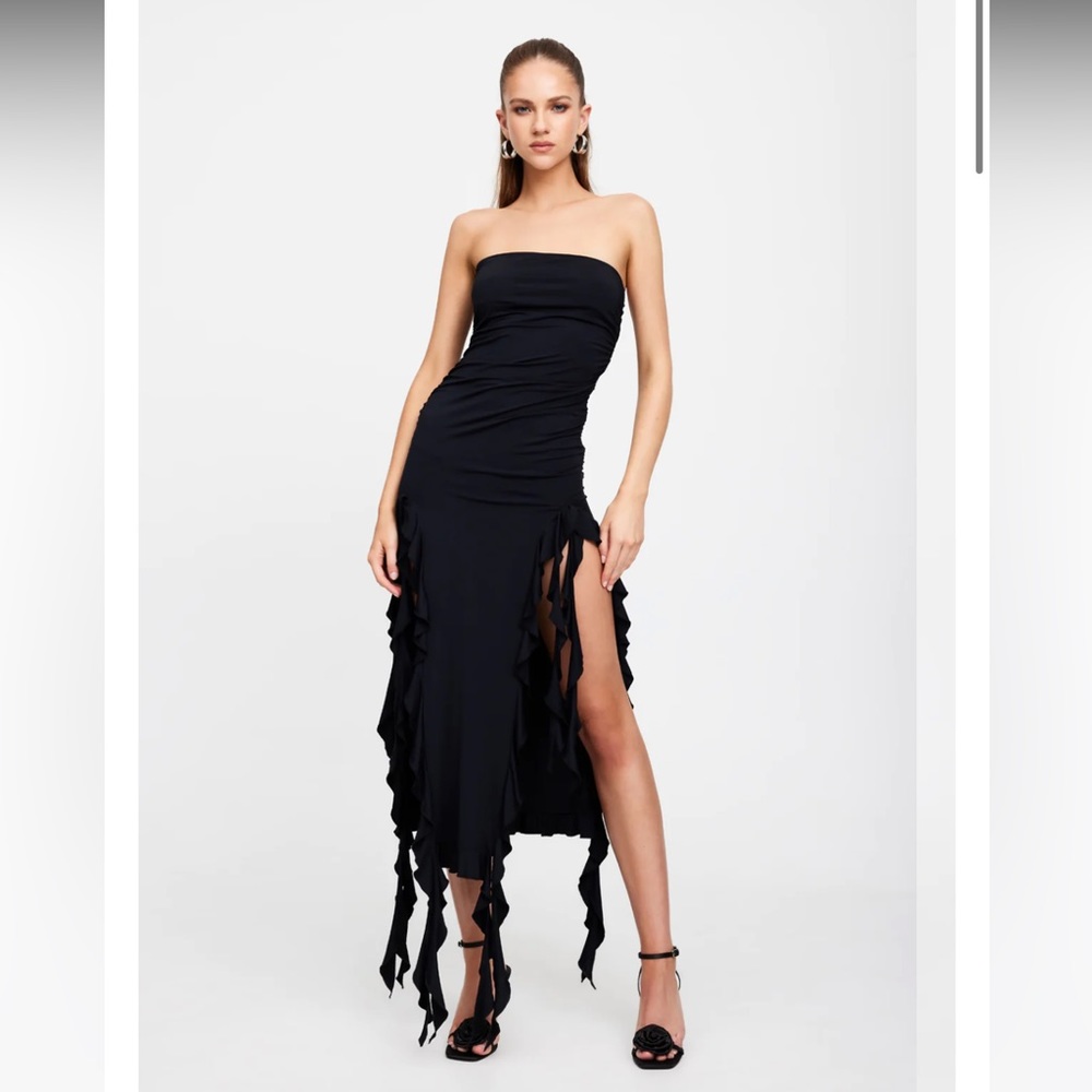 Lioness Rendezvous Dress In Black